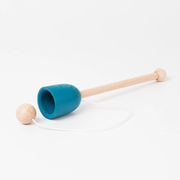 Beker en bal blauw