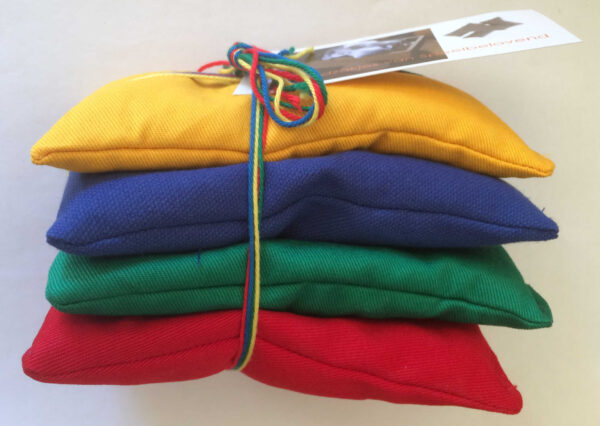 Zandzakjes-250-gram-geel-blauw-groen-rood_Speelbelovend_IMG_2736