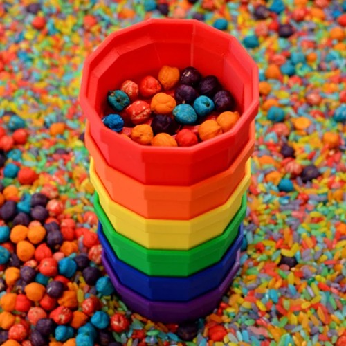 regenboog zeefjes small Regenboog Zeefjesset Medium van X Creator - Spelen, ontdekken sensorischspeelgoed