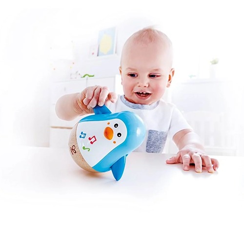 penguin6 Hape Penguin Musical Wobbler – Muzikaal wiebelpoppetje voor baby’s