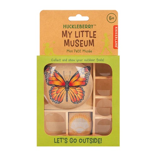 huckleberry-mijn-kleine-museum-natuur-verzamelbox-montessori-speelgoed-hetspeellab.jpg Huckleberry Mijn Kleine Museum houten verzamelbox met vergrootglazen voor natuurschatten