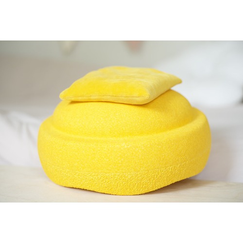 pit-and-play pittenzak-geel-regenboog-sensorisch-speelgoed.jpg (1) Pit and Play pittenzak geel regenboog sensory bean bag