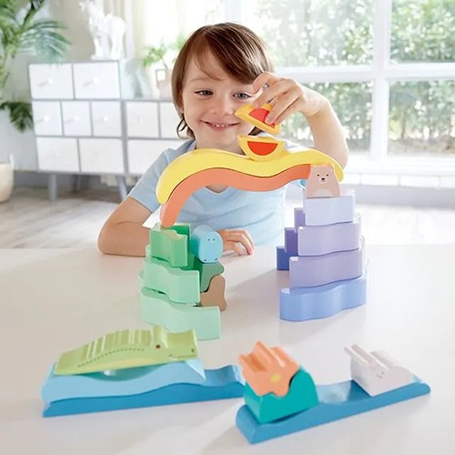 het-speellab-hape-nature-stacking-blocks-duurzaam-hout-speelgoed Duurzame houten Hape stapelblokken aanbevolen door Het Speellab