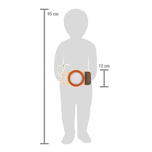 ergonomisch-kindervergrootglas-met-elastische-band hier laat foto zien hoe groot lens is tov het kinderlichaam