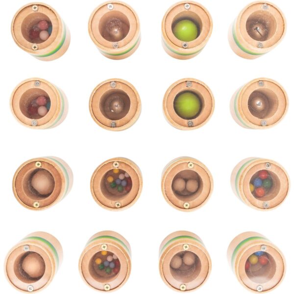 Bovenaanzicht van de potjes met inhoud van het spel rupsje nooitgenoeg