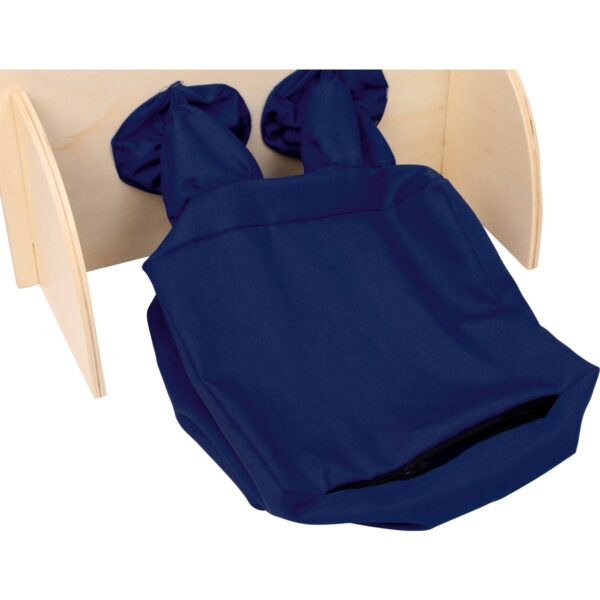 Detail van de stoffen tas met ritssluiting aan de achterzijde van de Small Foot Touch Wall gevoelsmuur.